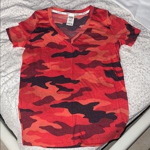 Red camo T-shirt PINK S